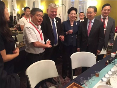 向世界展示中國非遺文化，湘益茯茶亮相湖南波蘭、捷克非遺交流周